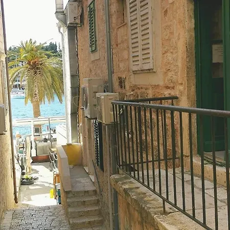 Apartment Riva Hideaway *