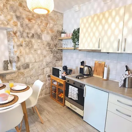 Riva Hideaway Hvar Town
