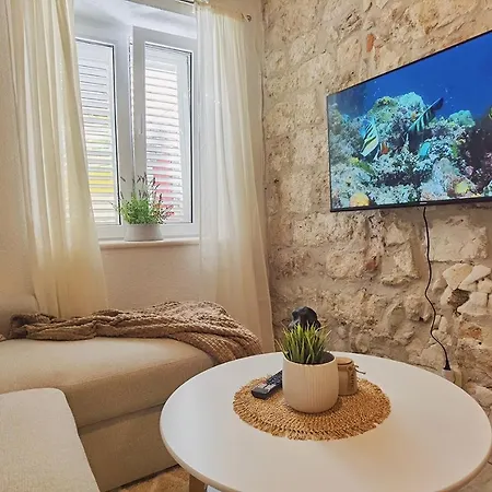 Riva Hideaway Apartment Hvar Town